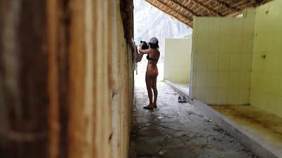 kazitape kamera pa mnzake waku yunivesite yaku Spain